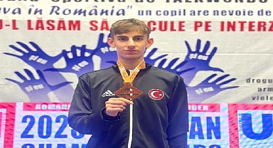 16 Yaşında İzmir’e Avrupa’danbronz Madalya Getirdi