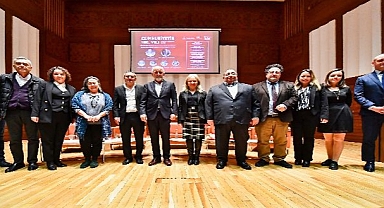 Akademisyenler “Yüzyılın Ekonomisi”ni anlattı