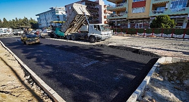  Gaziemir’in yollarında yoğun çalışma