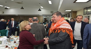 CHP adayı Tugay, İzmir’de yaşayan Manisalılar’dan katıksız destek istedi