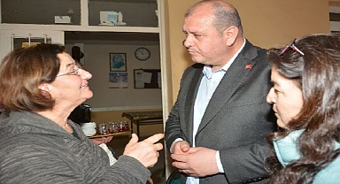 CHP’li Çiçek Ziyaretlerini Sürdürüyor