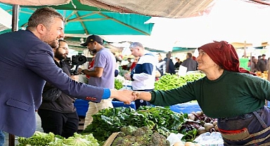 CHP’li Duman Bucalı pazarcılarla buluştu 