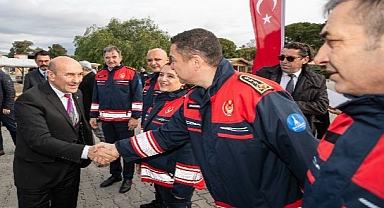 İzmir itfaiyesinin özel donanımlı ambulansları hayat kurtaracak