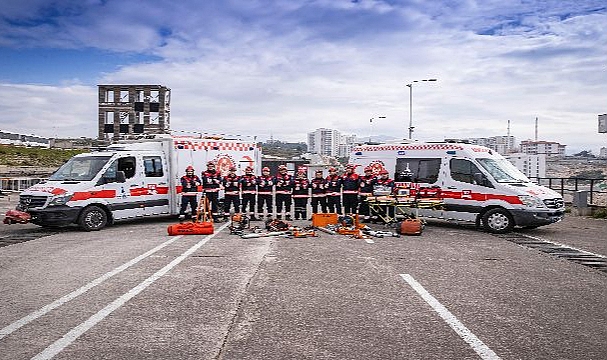 İzmir İtfayesi Paremedikleri Örnek Oldu