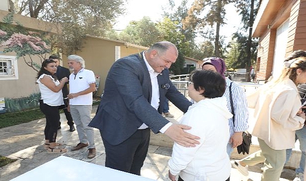Başkan Çiçek Vatandaşları Dinledi