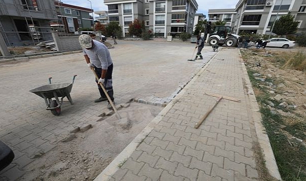 Menderes’te Yollar Yenileniyor