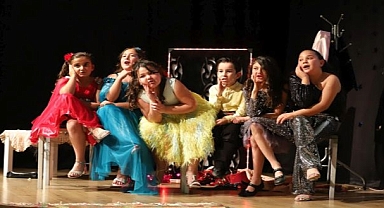 Çocuk Tiyatrosu Sahneye Çıktı