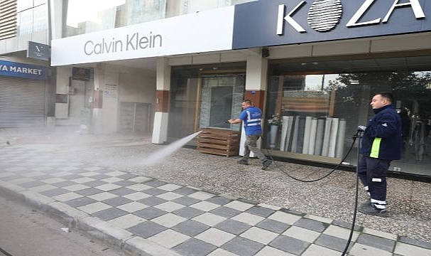 Menderes’te Caddeler Tertemiz